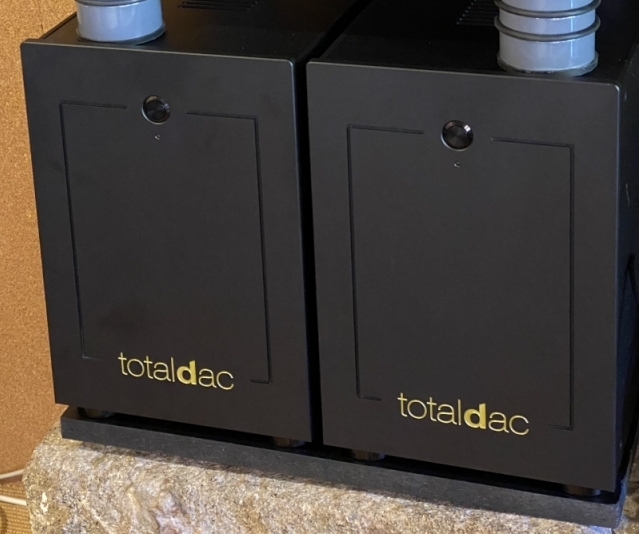 Totaldac 8ch amplifier