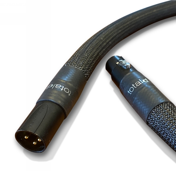 Totaldac UP12 AES-EBU cable