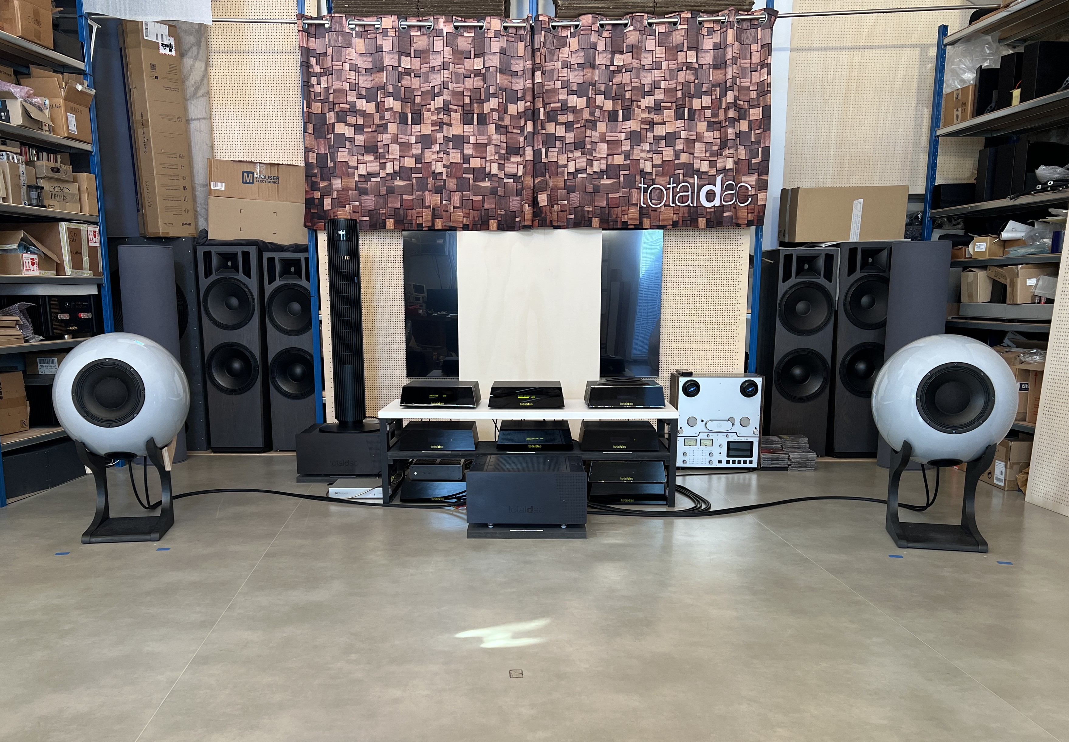 Totaldac Balloon speaker