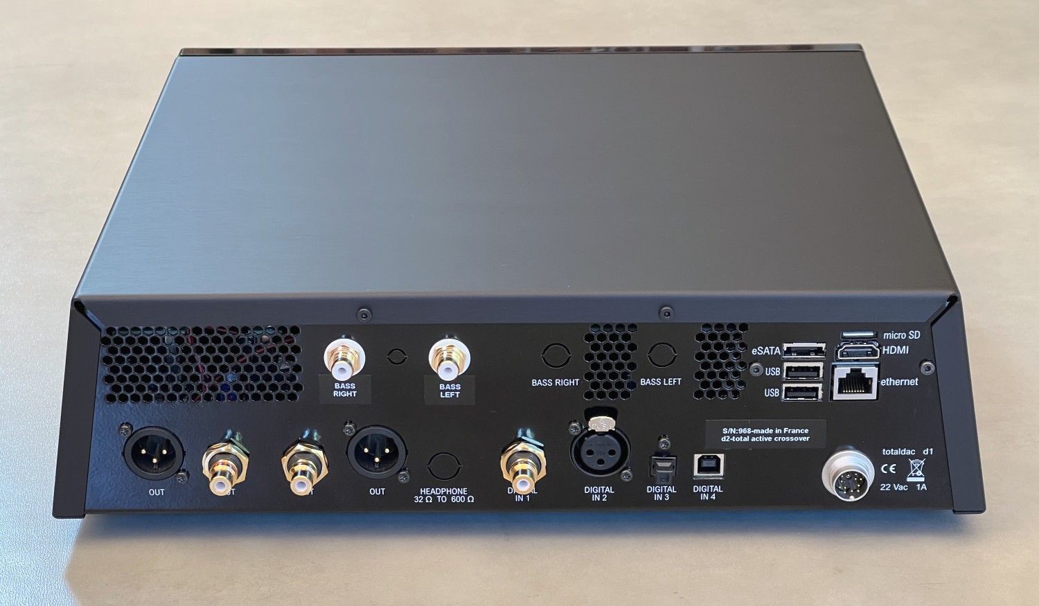 Totaldac d2-total rear photo